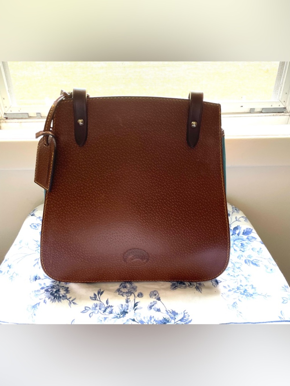 DOONEY & BOURKE ALTO “HAPPY” CROSSBODY BAG-NYLON & LEATHER. - Picture 3 of 13